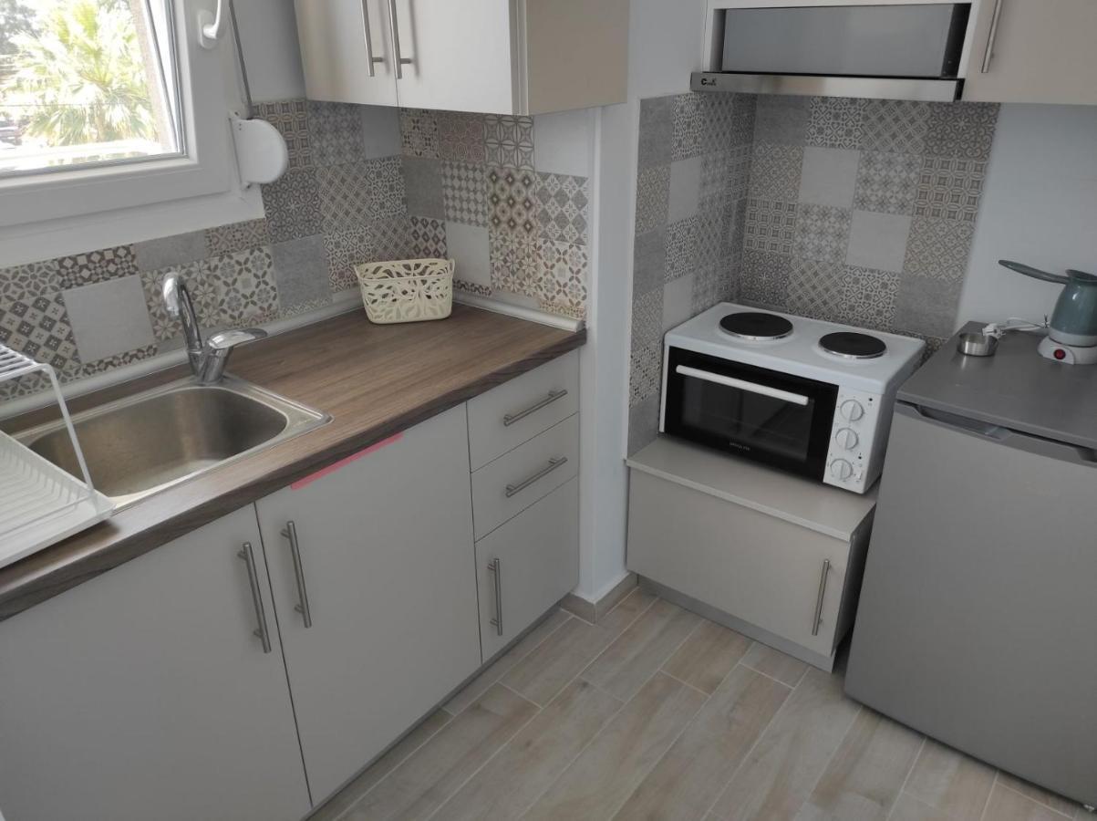 Ofrínion Blue Beach Apartments מראה חיצוני תמונה