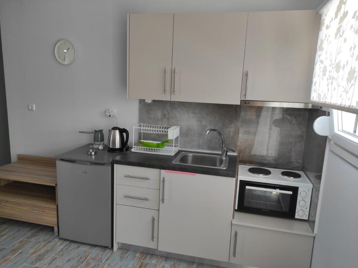 Ofrínion Blue Beach Apartments מראה חיצוני תמונה